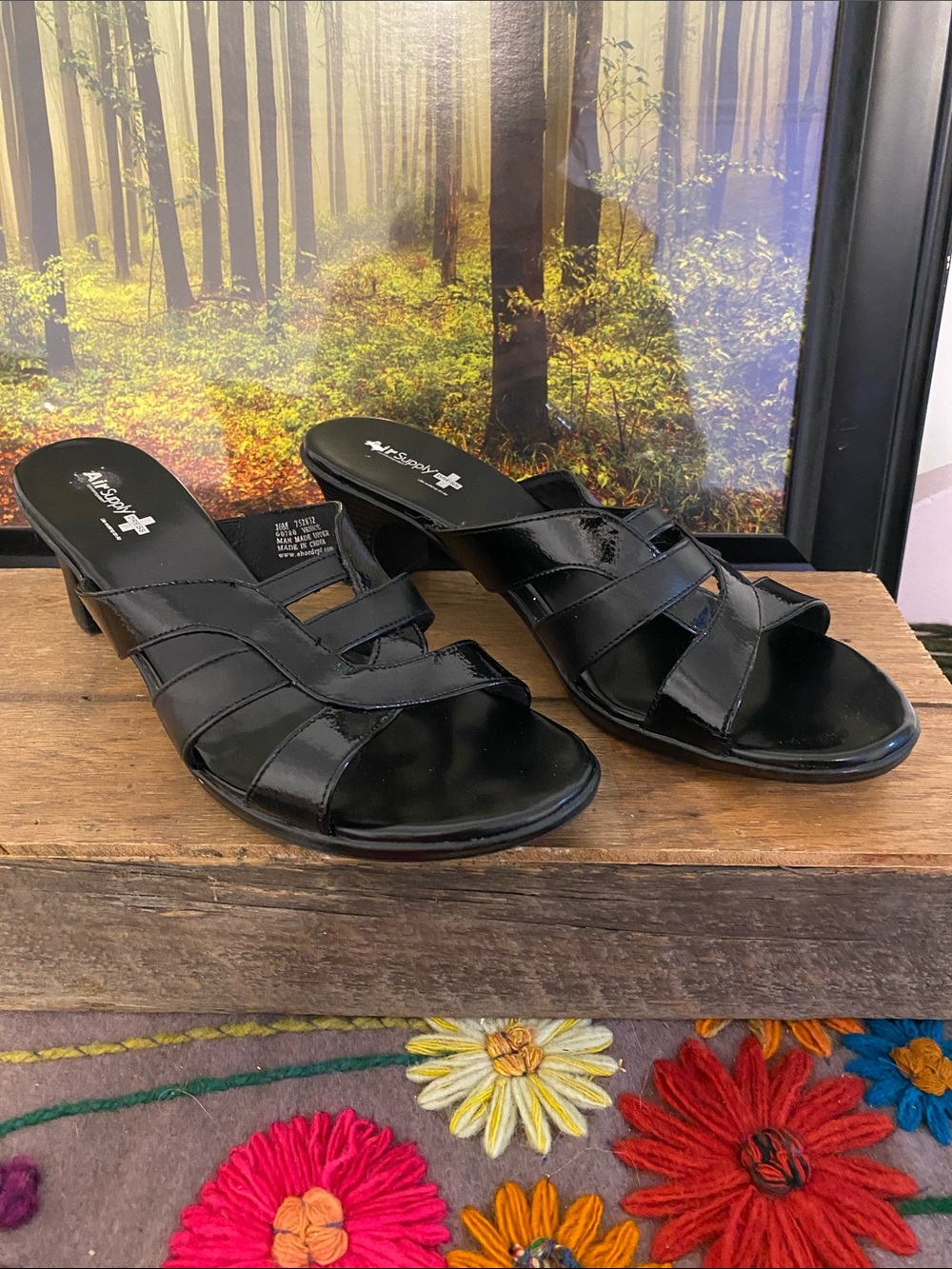 Air supply Black Patent Crisscross Low Heel Sandals